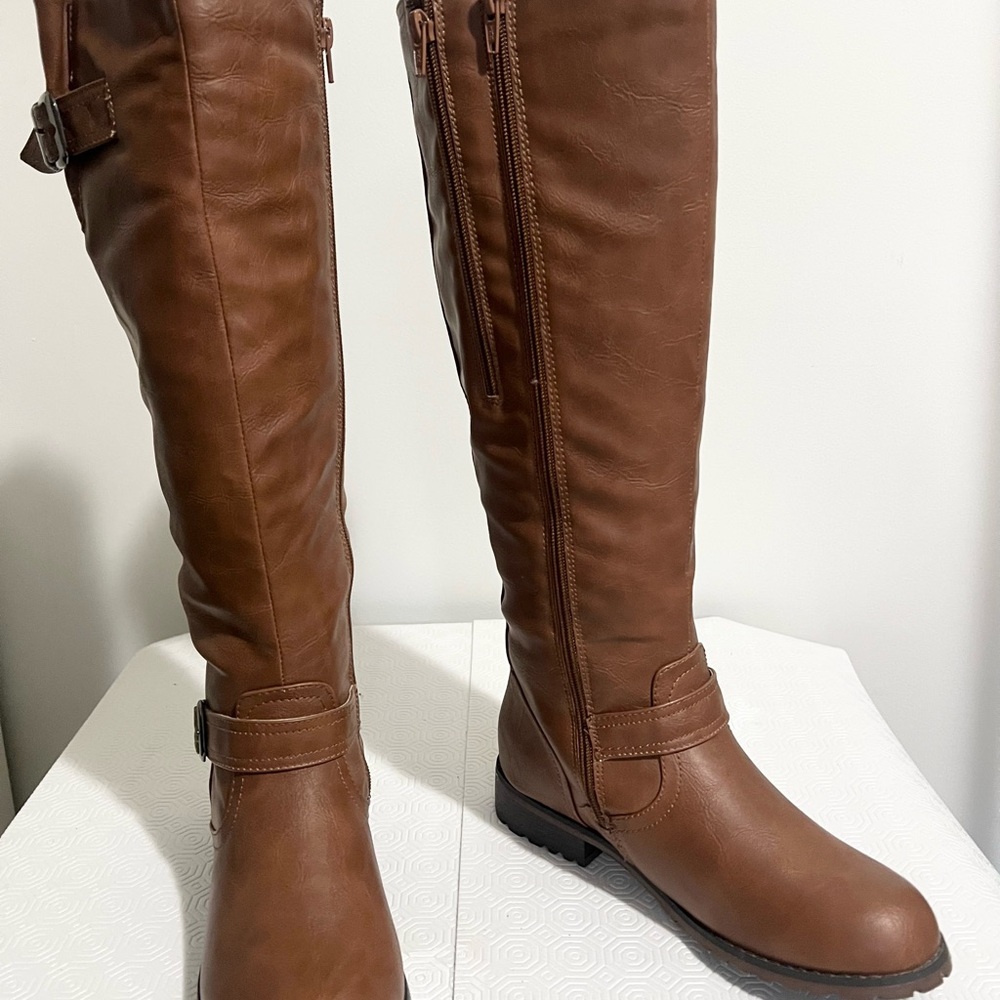 NWOT Taxi Elegant Brown Over the Knee boots
